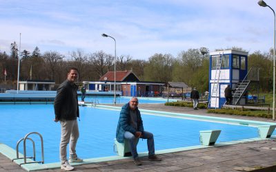 Gemeentebelangen Noordenveld: “Renovatie zwembad Veenhuizen moet doorgaan”.